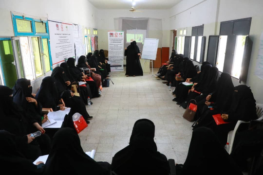 مؤسسة جنى تختتم دورة  “تعزيز قدرات النساء في إدارة وتسويق المشاريع الصغيرة (المنتجات المهنية) في السوق المحلية”